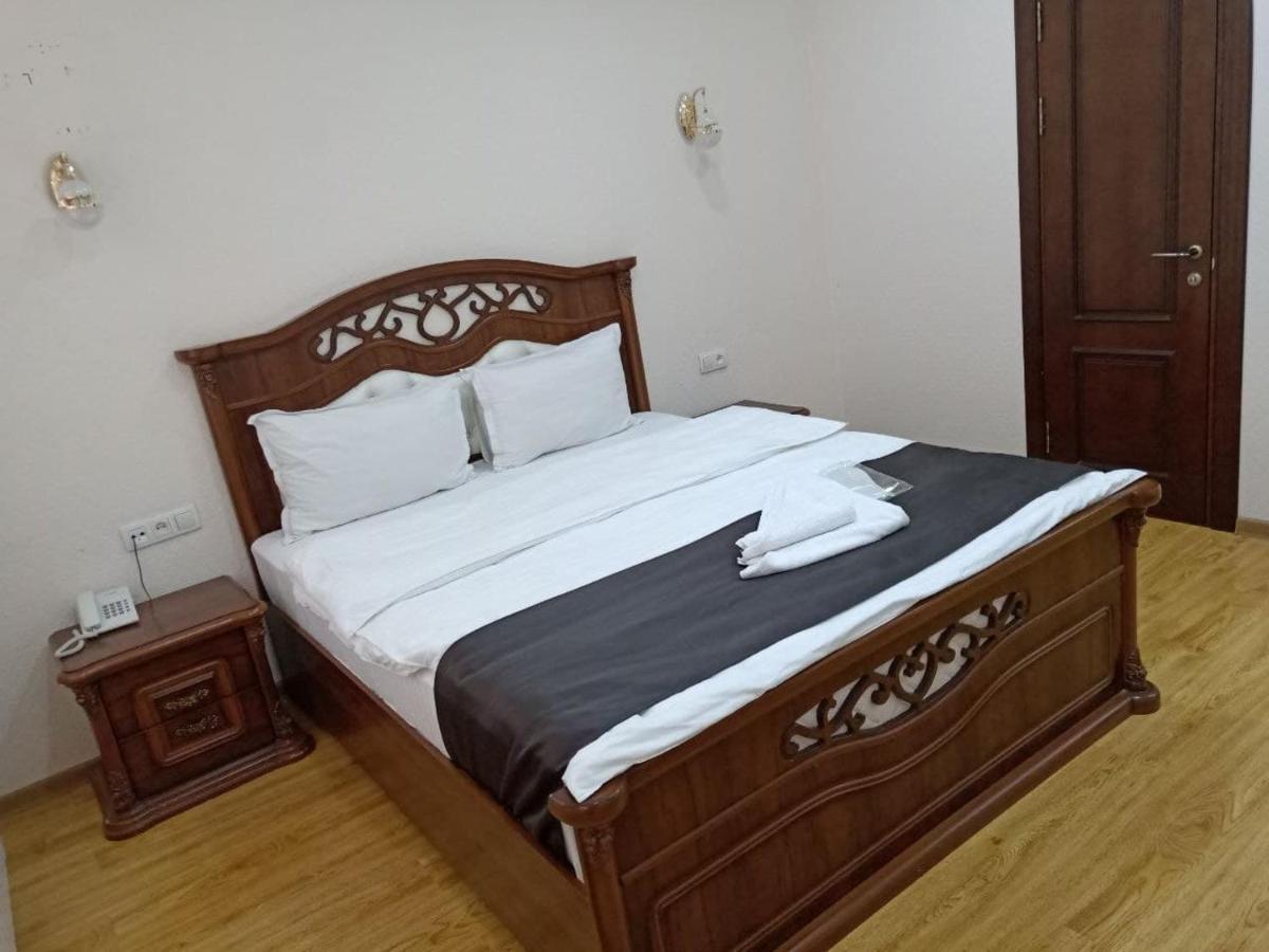 Queens 2 Hotel Taşkent Dış mekan fotoğraf