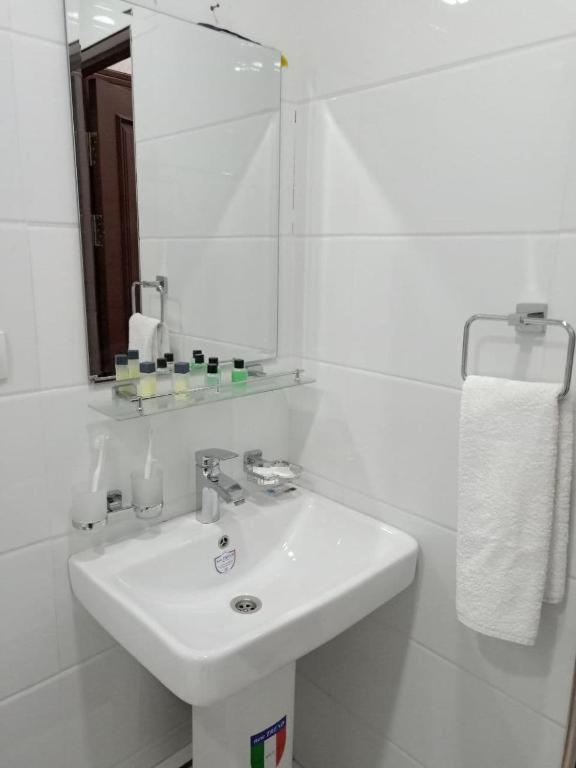 Queens 2 Hotel Taşkent Dış mekan fotoğraf